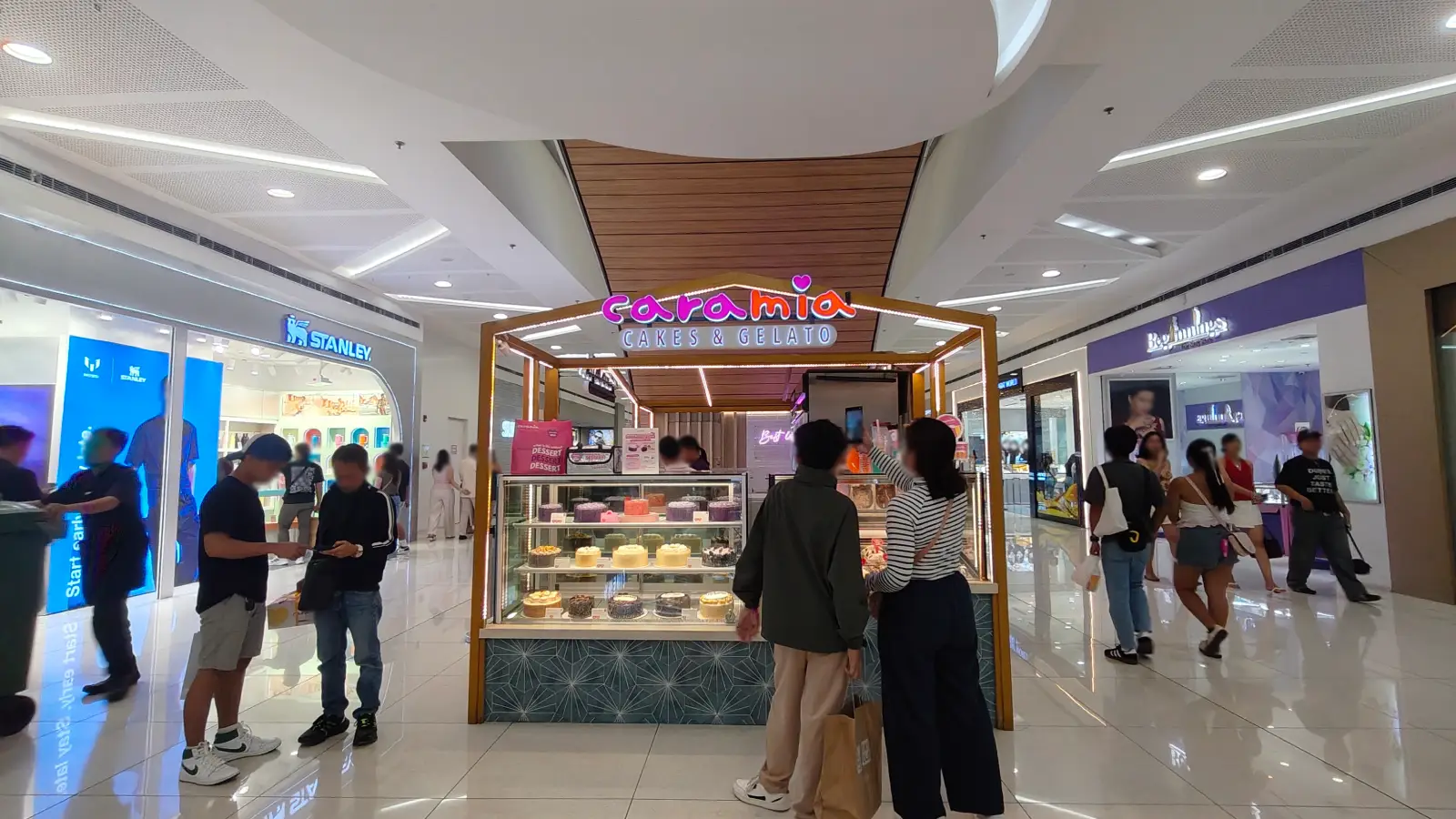 CARAMIA in SM Mall of Asia